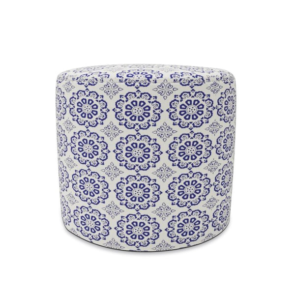Modern pouf from Janssen